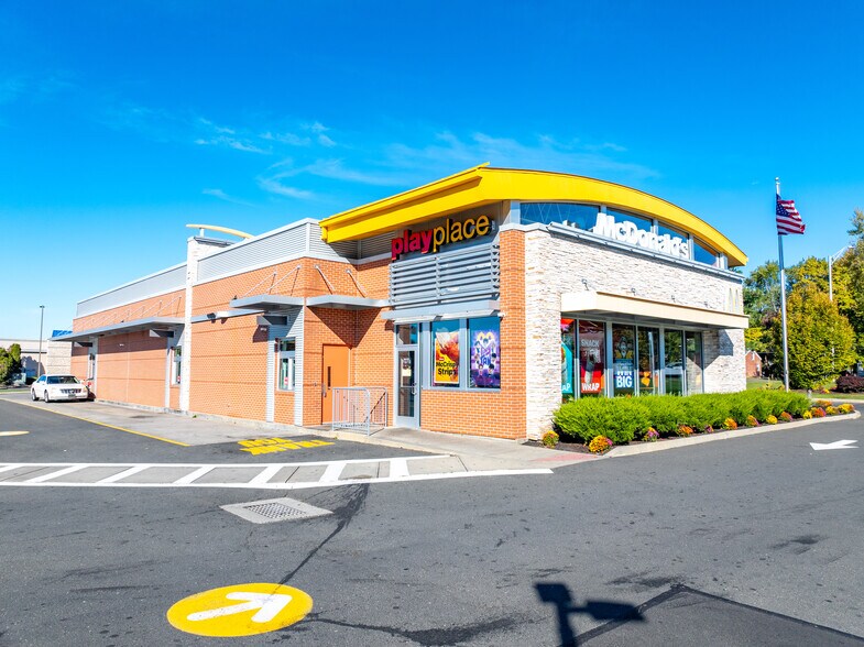 More Photos Of McDonalds, Bloomfield Fast Food For Sale