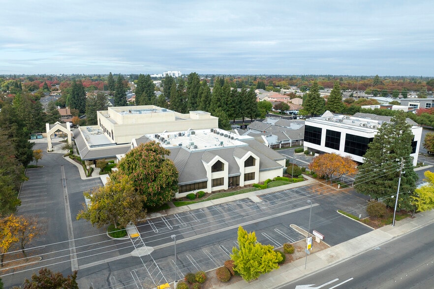 Primary Photo Of 1421 Oakdale Rd, Modesto Hospital For Lease