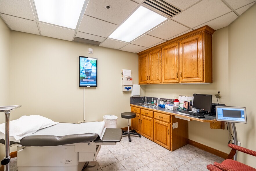 More Photos Of 1055 N 300 W, Provo Medical For Sale
