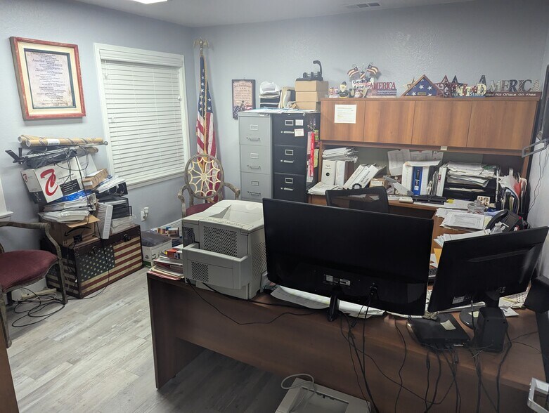 More Photos Of 8411 N Interstate 35, Austin Office For Lease