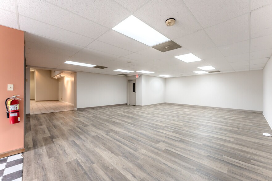 More Photos Of 1715 Stefko Blvd, Bethlehem Flex For Sale