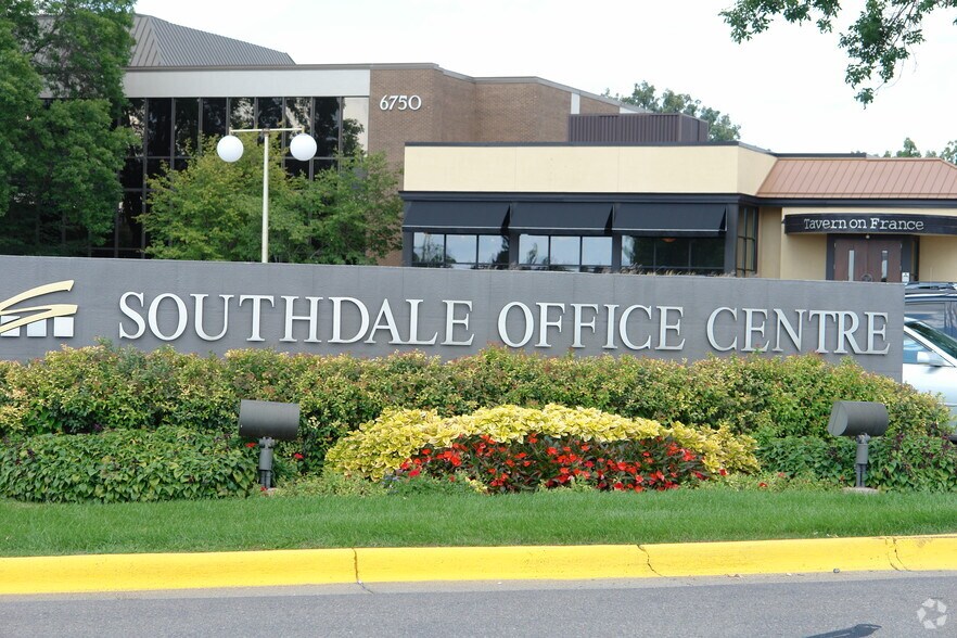 More Photos Of 6750 France Ave S, Edina Office For Lease