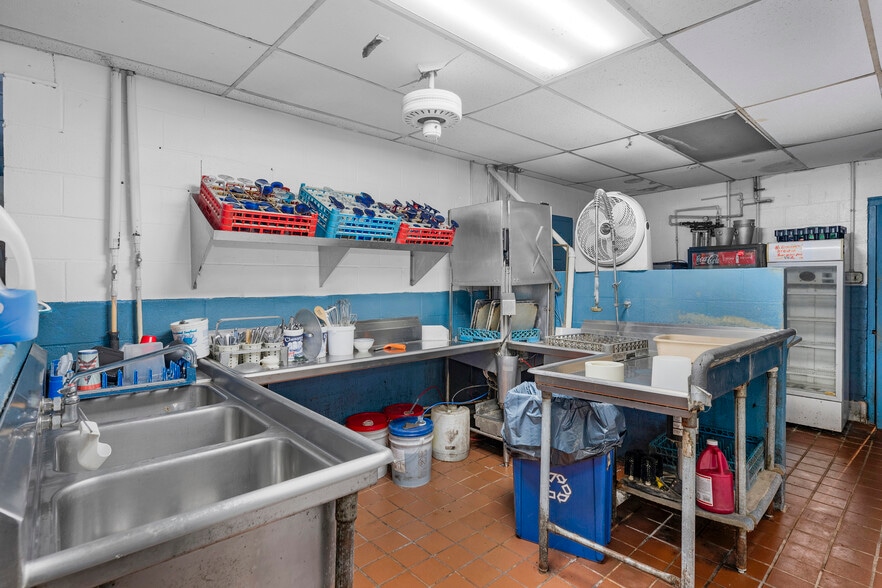 More Photos Of 1332 Susquehanna River Rd, Port Deposit Bar For Sale