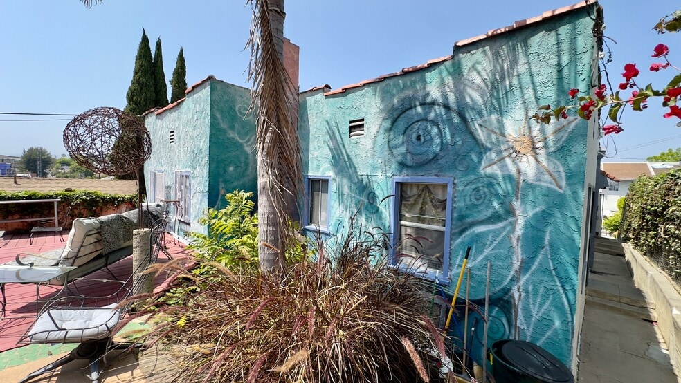 More Photos Of 1920 Kent St, Los Angeles Apartments For Sale