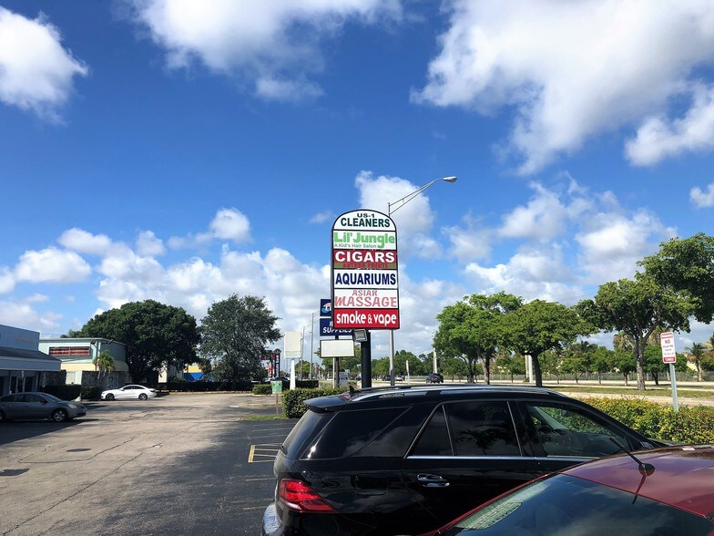 More Photos Of 13981 S Dixie Hwy, Miami Unknown For Lease