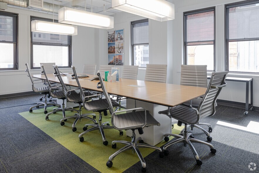 More Photos Of 820 16th St, Denver Office For Sale