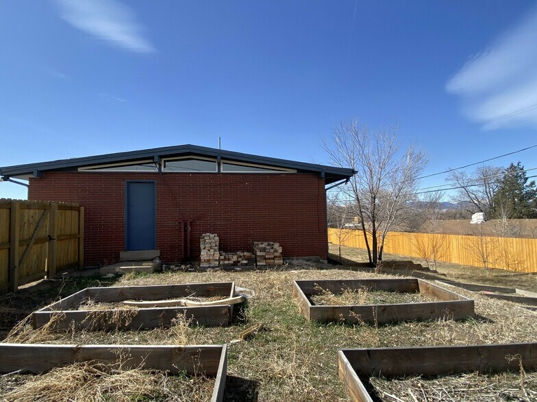 More Photos Of 8221 Bradburn Dr, Westminster Office For Sale