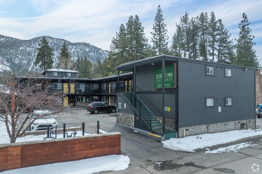 Primary Photo Of 924 Park Ave, South Lake Tahoe Hotel For Sale