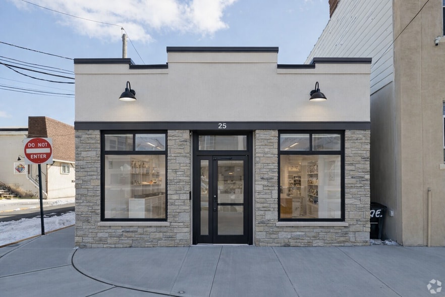 Primary Photo Of 25 East Pl, Lodi Storefront For Sale