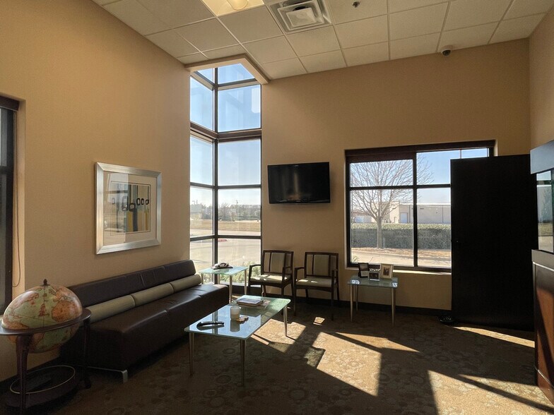 More Photos Of 4320 Marsh Ridge Rd, Carrollton Light Distribution For Lease