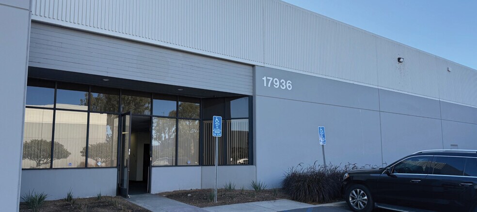 More Photos Of 17930-17940 Ajax Cir, City of Industry Warehouse For Lease