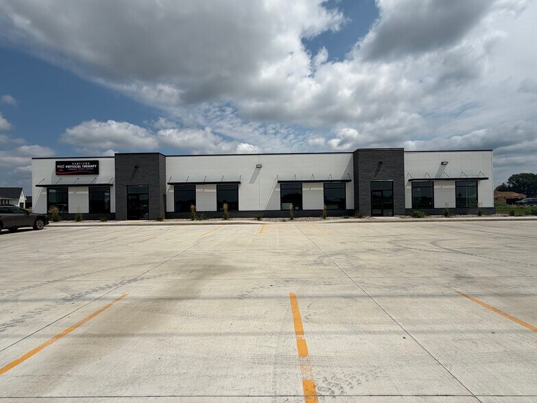 More Photos Of 2190 Old Highway 75, Sergeant Bluff Office For Lease