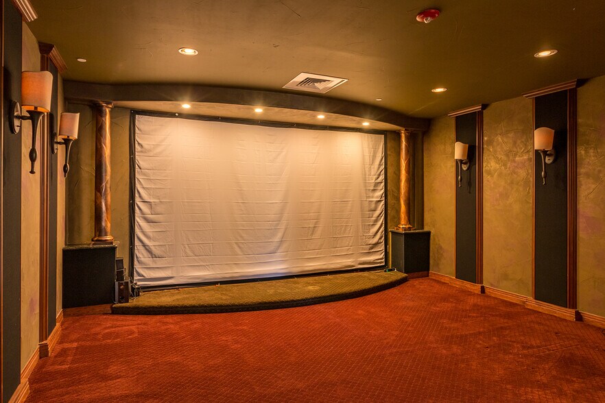 More Photos Of 8040 Southpark Ln, Littleton Office For Lease