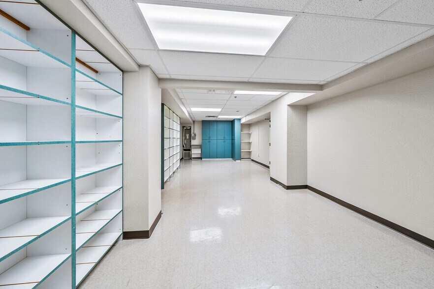 More Photos Of 2166 NW Vine St, Grants Pass Medical For Sale