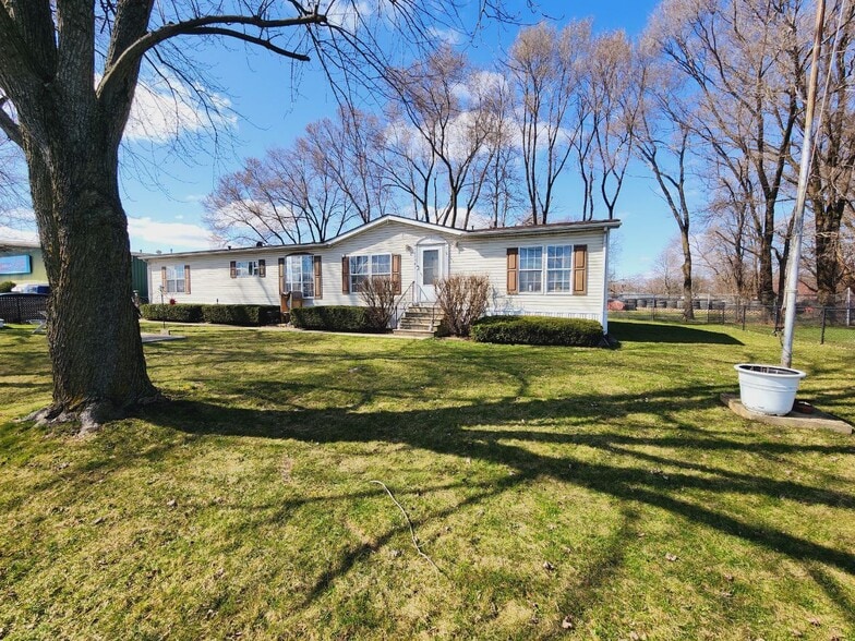 More Photos Of 23040 W Eames St, Channahon Industrial For Sale