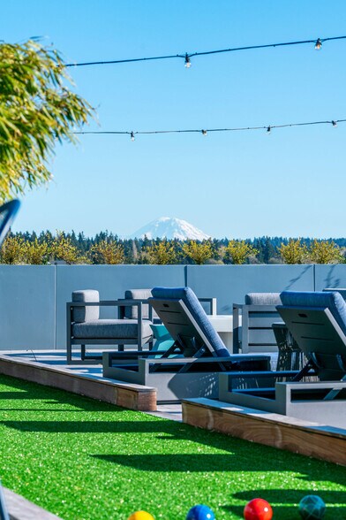 More Photos Of 11811-11821 NE 128th St, Kirkland Multifamily For Sale