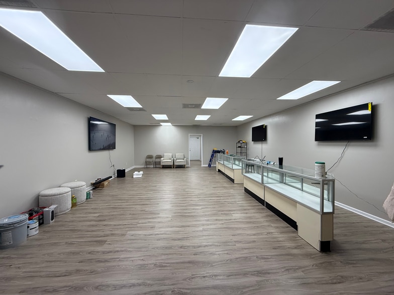 More Photos Of 109-115 Fairview Pointe Dr, Simpsonville Freestanding For Lease