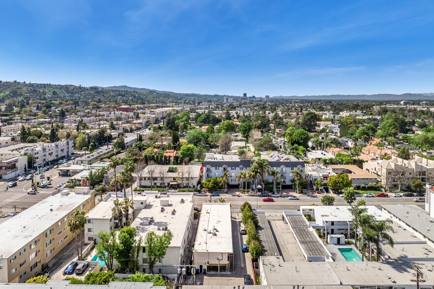 More Photos Of 4436 Woodman Ave, Sherman Oaks Apartments For Sale