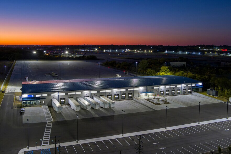 More Photos Of 1900 50th St N, Birmingham Warehouse For Lease