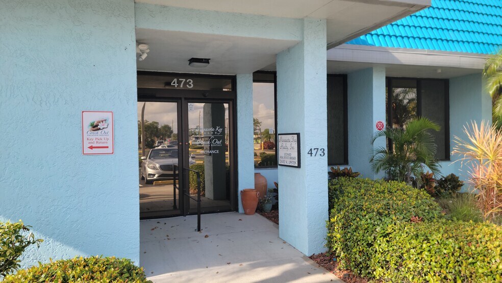 More Photos Of 473 S Indiana Ave, Englewood Coworking Space