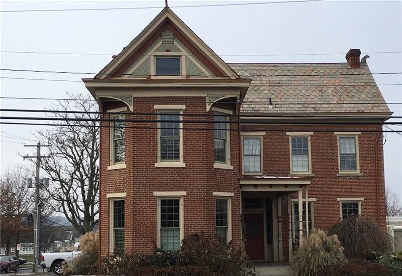 Primary Photo Of 323 S Main St, Zelienople Office Residential For Lease
