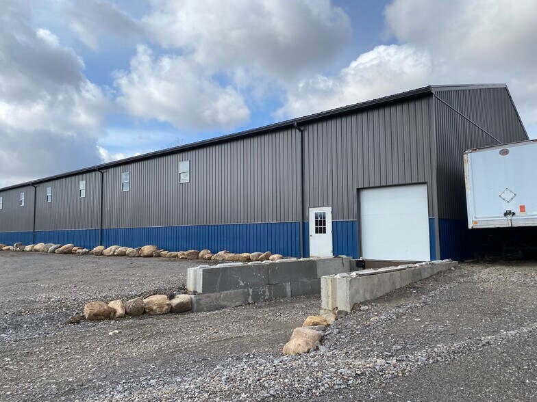 More Photos Of 7331 Community Drive Dr, Lima Light Distribution For Lease