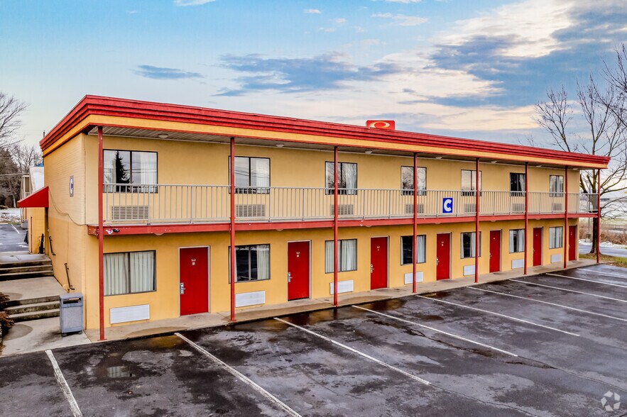 More Photos Of 1252 Harrisburg Pike, Carlisle Hotel For Sale