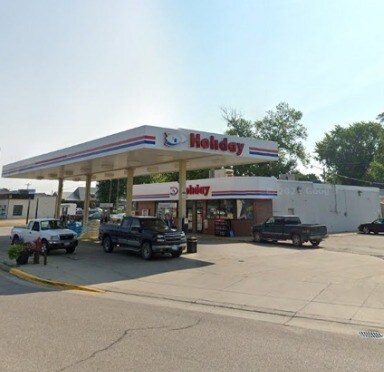 Primary Photo Of 315 14th St S, Benson Service Station For Sale