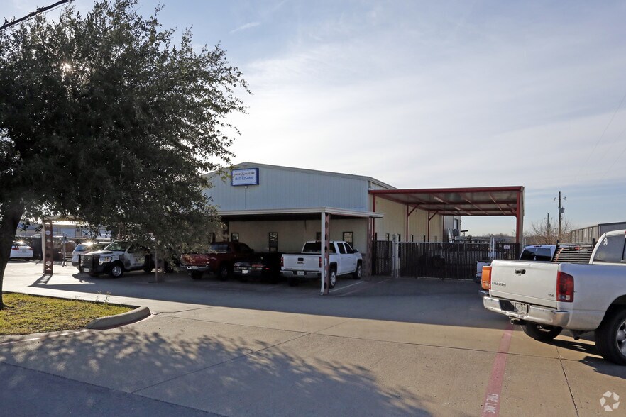 More Photos Of 1051 Kennedy Ln, Saginaw Industrial For Sale