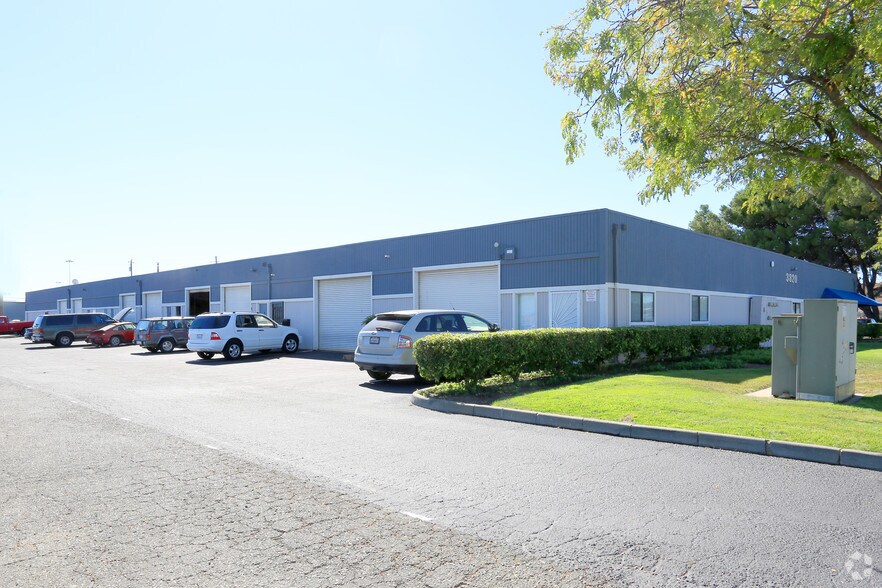 More Photos Of 3820 Industrial Way, Benicia Warehouse For Lease