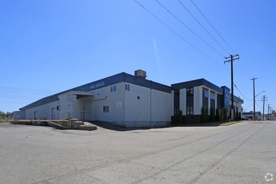 More Photos Of 33850 Industrial Ave, Abbotsford Warehouse For Sale