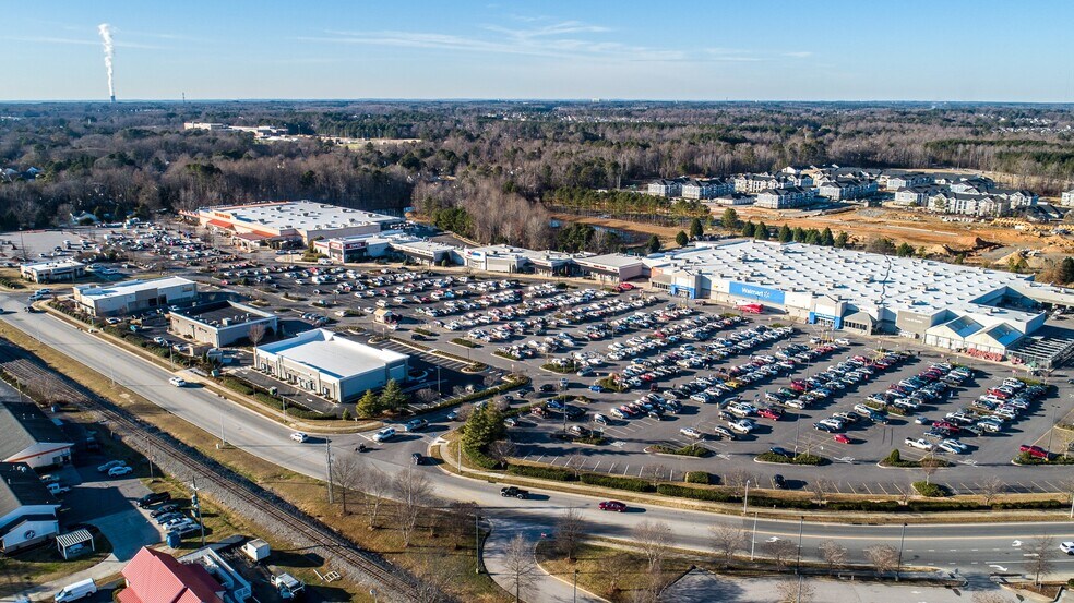 More Photos Of 921 E Broad St, Fuquay Varina Land For Sale