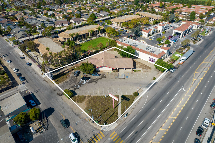 Primary Photo Of 2805 Vineyard Ave, Oxnard Freestanding For Lease