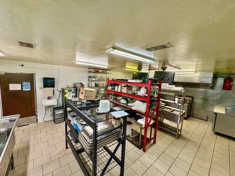 More Photos Of 6223 W Roundbunch Rd, Orange Restaurant For Sale