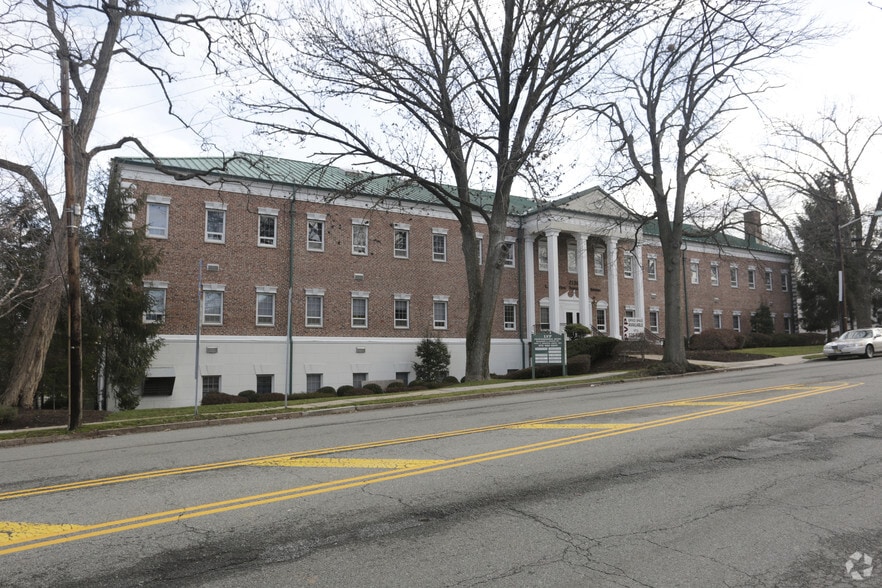 More Photos Of 2130 Millburn Ave, Maplewood Medical For Lease