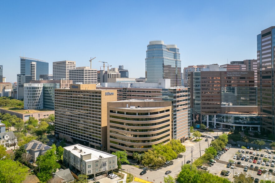 More Photos Of 6655 Travis St, Houston Medical For Lease