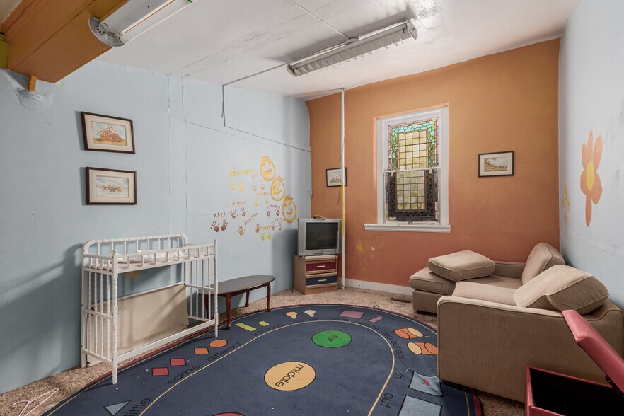 More Photos Of 2601 W 34th Ave, Denver Specialty For Sale