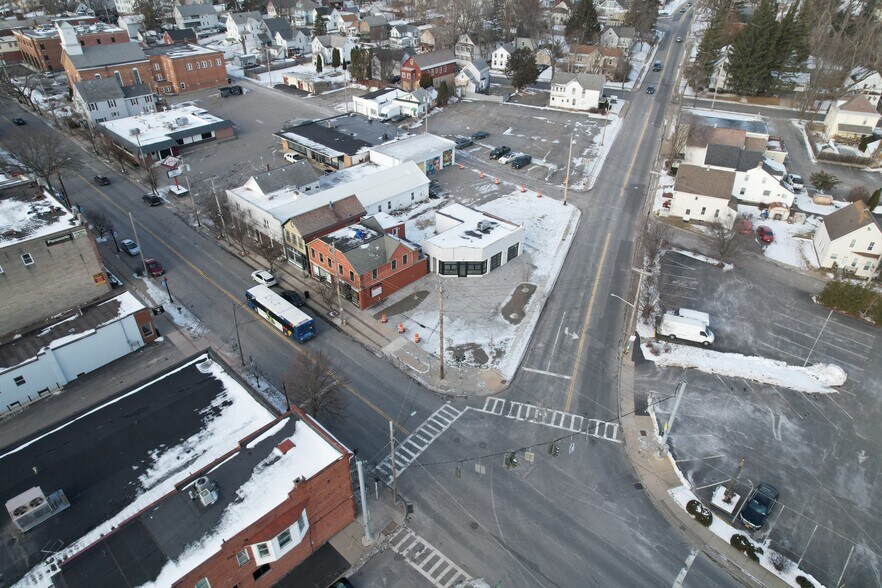 More Photos Of 102 Mohawk Ave, Schenectady Storefront Retail Office For Lease