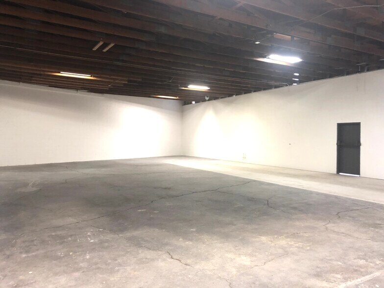 More Photos Of 169 Otto Cir, Sacramento Service For Sale