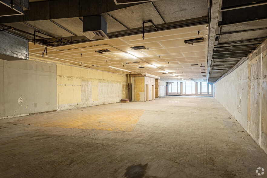 More Photos Of 714 Canal St, New Orleans Storefront Retail Office For Lease