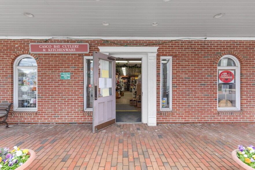 More Photos Of 5 Depot St, Freeport Storefront Retail Office For Sale