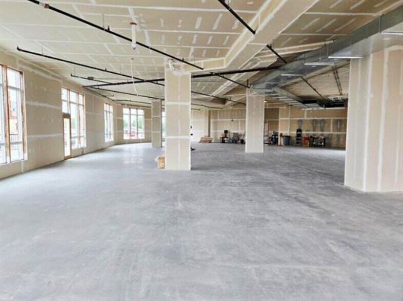 More Photos Of 120 Twin Steeples Cir NE, Dyersville General Retail For Lease