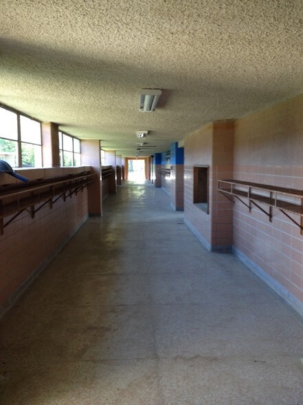 More Photos Of 820 S Line St, Chesaning Schools For Sale