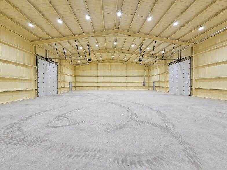 More Photos Of 3098 FM 707, Tye Warehouse For Lease