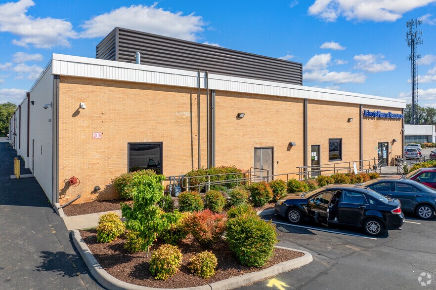 More Photos Of 2727 Franklin Rd SW, Roanoke Medical For Sale