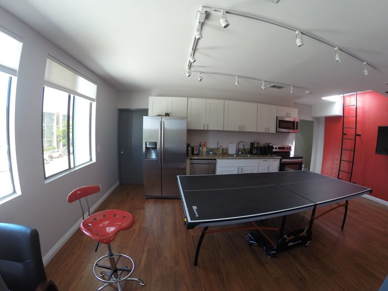 More Photos Of 2010 Hancock St, San Diego Office For Sale