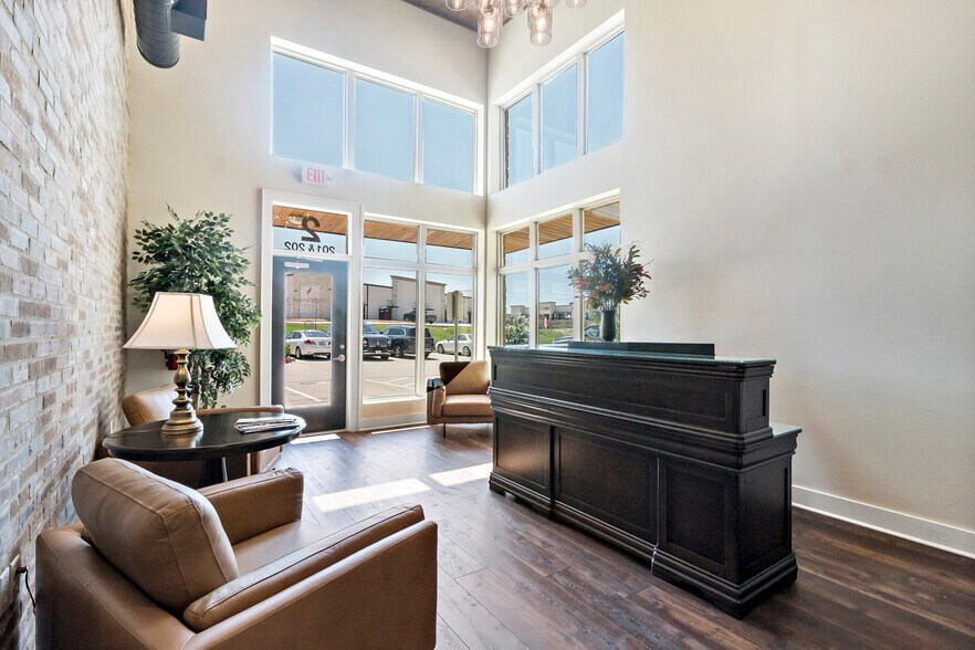 More Photos Of 4438 State Highway 6, College Station Office For Lease