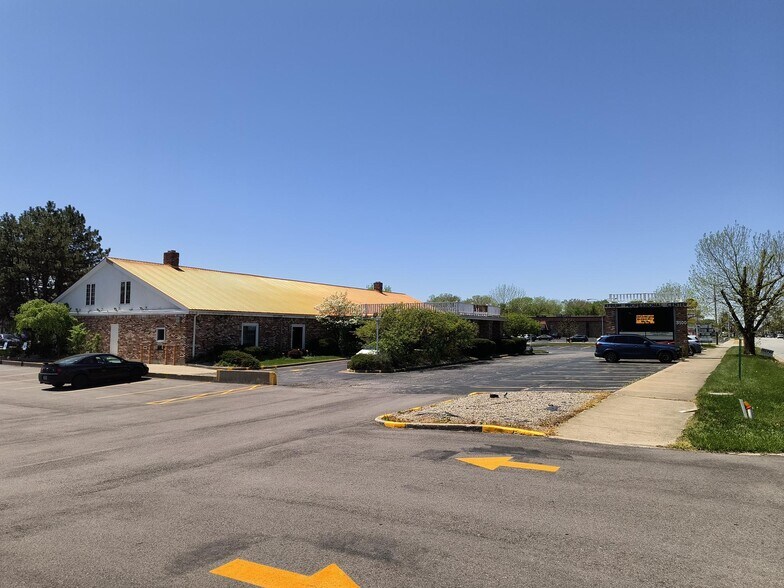 More Photos Of 3100 45th St, Highland Medical For Lease