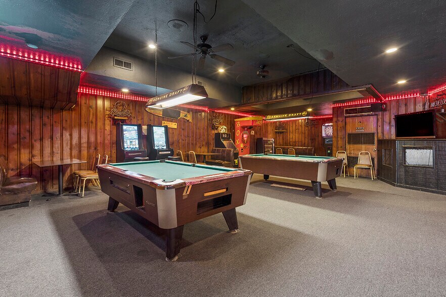 More Photos Of Island Avenue 1173-1175 Island Avenue, McKees Rocks Bar For Sale