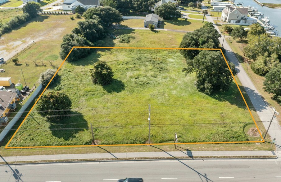 More Photos Of 406 Cedar Point Blvd, Cedar Point Land For Sale